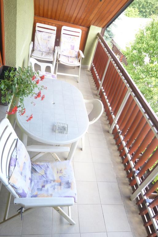 Familia Panzio Hotel Pannonhalma Exterior photo